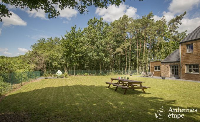 Maison de vacances � Beauraing pour 12 personnes en Ardenne