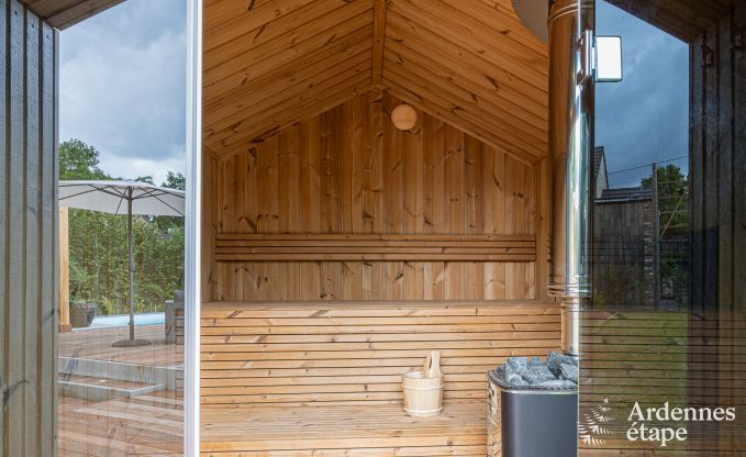 Maison de vacances romantique pour 2 personnes  Beauraing avec piscine, sauna et jacuzzi