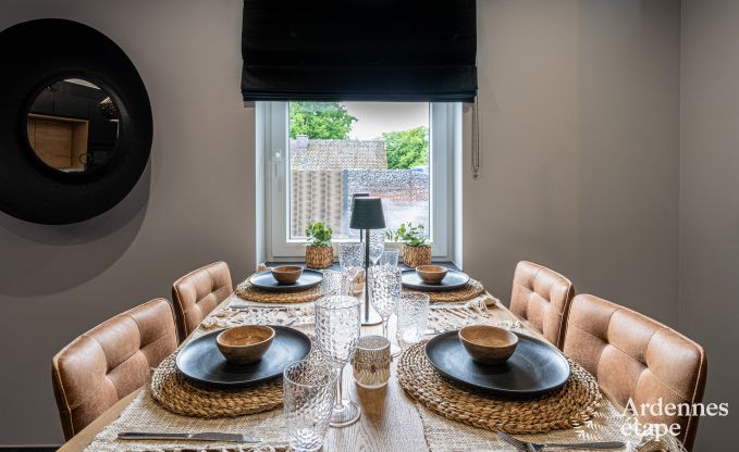 Maison de vacances romantique pour 2 personnes  Beauraing avec piscine, sauna et jacuzzi