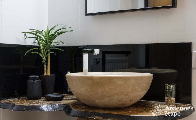 Maison de vacances romantique pour 2 personnes  Beauraing avec piscine, sauna et jacuzzi