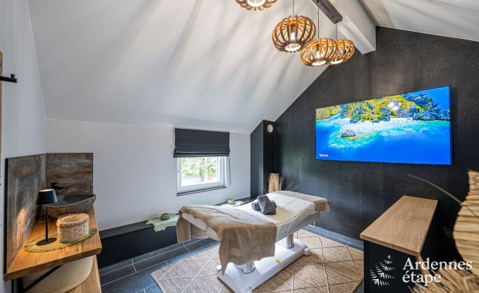 Maison de vacances romantique pour 2 personnes  Beauraing avec piscine, sauna et jacuzzi