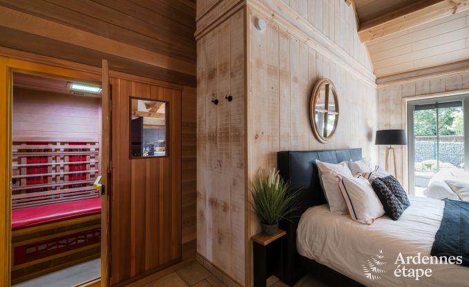 Maison de vacances romantique pour 2 personnes  Beauraing avec piscine, sauna et jacuzzi