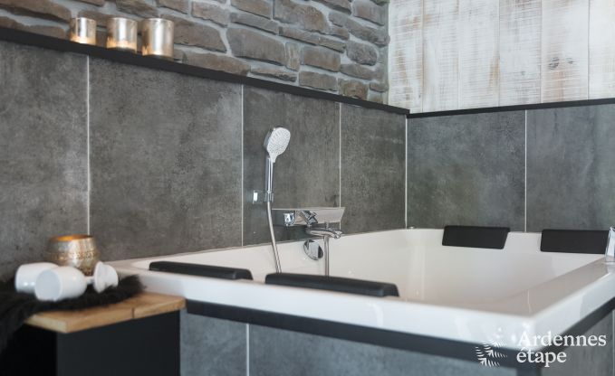 Maison de vacances romantique pour 2 personnes  Beauraing avec piscine, sauna et jacuzzi
