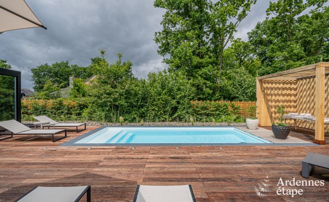 Maison de vacances romantique pour 2 personnes  Beauraing avec piscine, sauna et jacuzzi