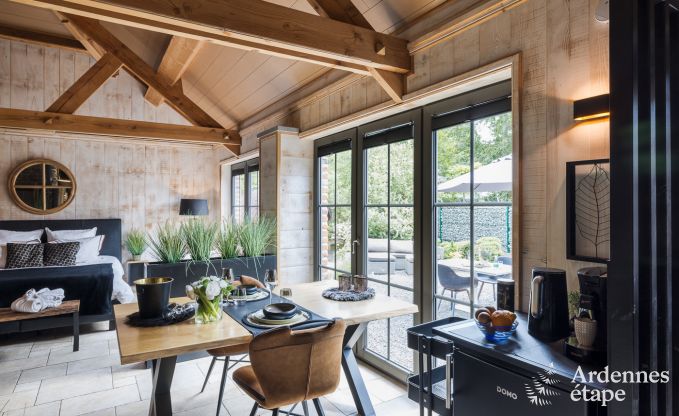 Maison de vacances romantique pour 2 personnes  Beauraing avec piscine, sauna et jacuzzi