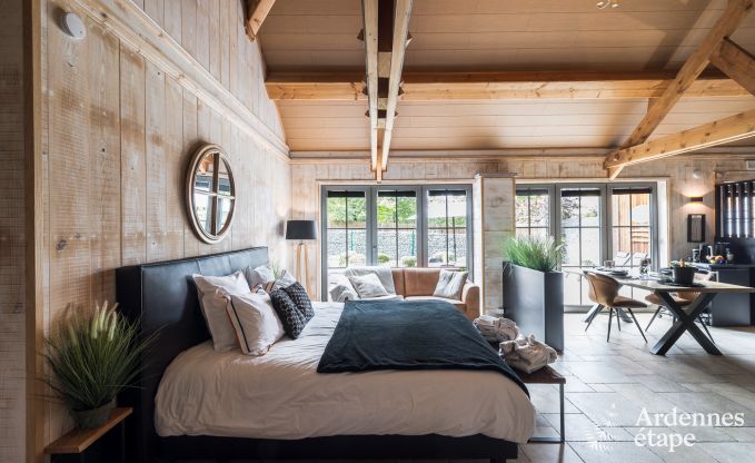 Maison de vacances romantique pour 2 personnes  Beauraing avec piscine, sauna et jacuzzi