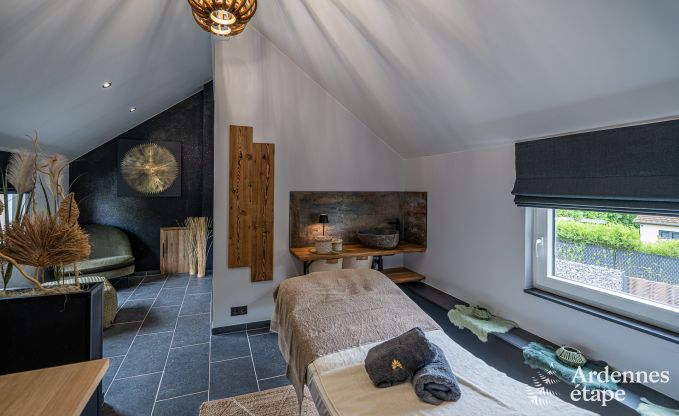 Maison de vacances romantique pour 2 personnes  Beauraing avec piscine, sauna et jacuzzi
