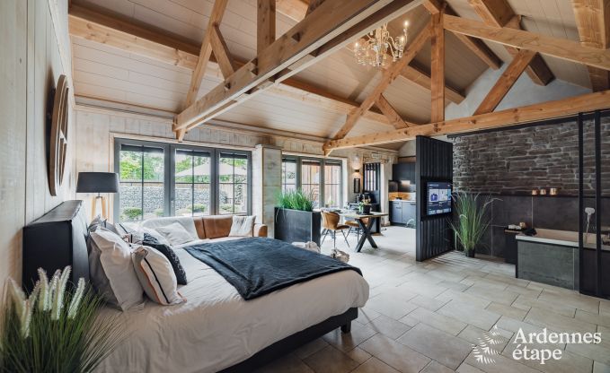 Maison de vacances romantique pour 2 personnes  Beauraing avec piscine, sauna et jacuzzi