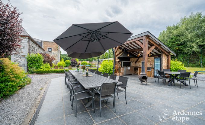 Chteau  Beauraing pour 20 personnes en Ardenne