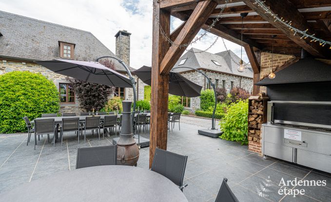 Chteau  Beauraing pour 20 personnes en Ardenne