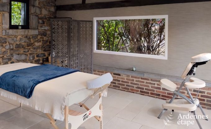 Chteau  Beauraing pour 20 personnes en Ardenne