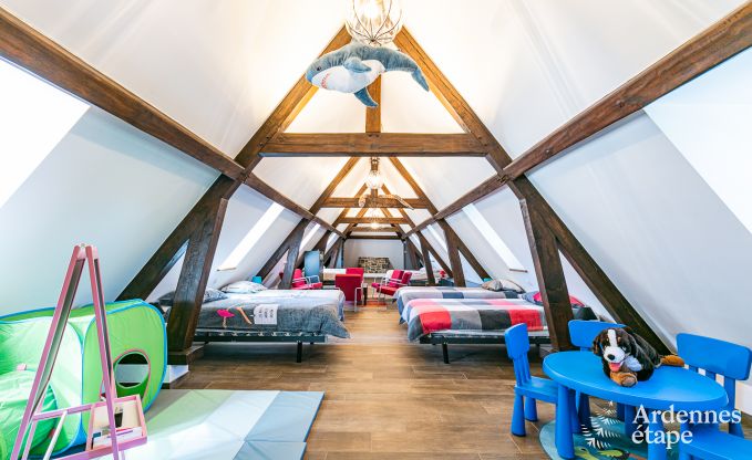 Chteau  Beauraing pour 20 personnes en Ardenne