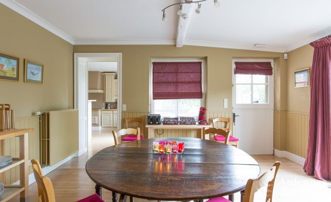 Maison de vacances � Beauraing pour 15 personnes en Ardenne