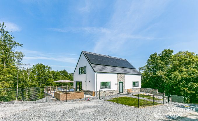 Villa de Luxe  Beauraing pour 18 personnes en Ardenne