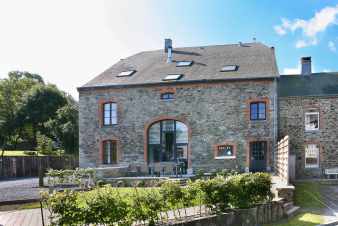 Location de vacances grande capacité à louer en plein coeur de Bertrix (Jehonville)