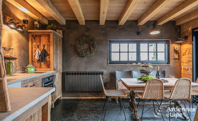 G�te insolite � Bertrix pour 4/6 personnes en Ardenne