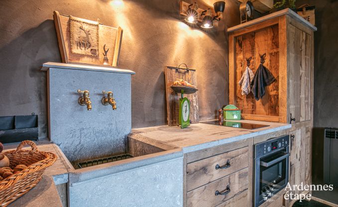 G�te insolite � Bertrix pour 4/6 personnes en Ardenne