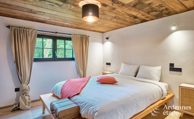 Cabane dans les arbres � Bertrix, Ardenne