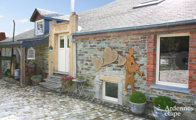 G�te insolite � Bertrix pour 8/10 personnes en Ardenne