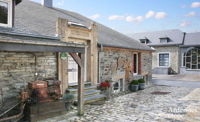 G�te insolite � Bertrix pour 8/10 personnes en Ardenne