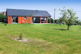 Maison de vacances tout confort joliment décorée pour 4 personnes à Bertrix