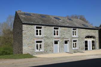 Maison de vacances à la ferme avec sauna à louer à Bertrix
