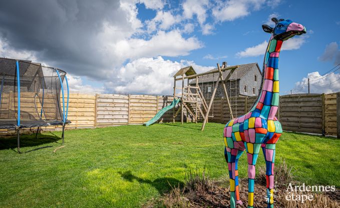 Maison de vacances confortable avec piscine int�rieure � Bertrix, Ardenne