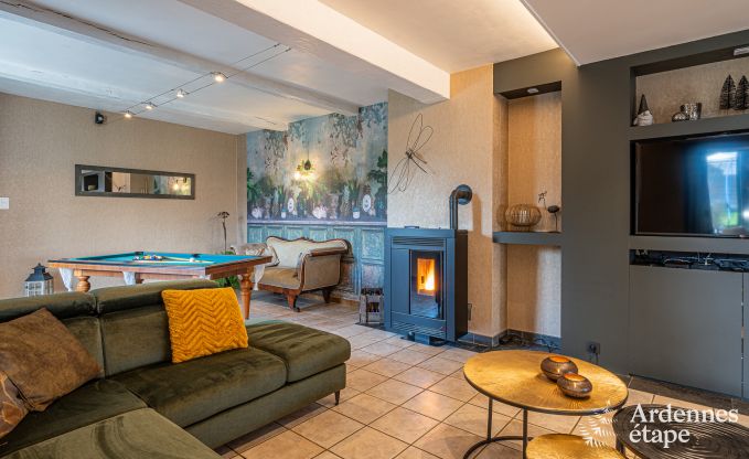 Maison de vacances confortable avec piscine int�rieure � Bertrix, Ardenne