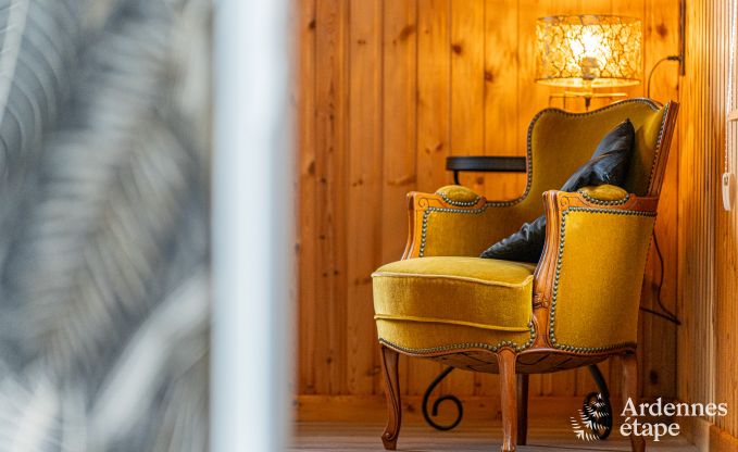 Maison de vacances confortable avec piscine int�rieure � Bertrix, Ardenne