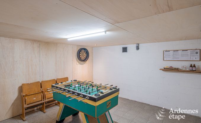 Chalet authentique pour 8 personnes  Bivre avec 4 chambres, poele  pellets, bain nordique, jardin priv et local  vlos