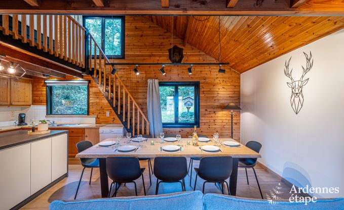 Chalet authentique pour 8 personnes  Bivre avec 4 chambres, poele  pellets, bain nordique, jardin priv et local  vlos