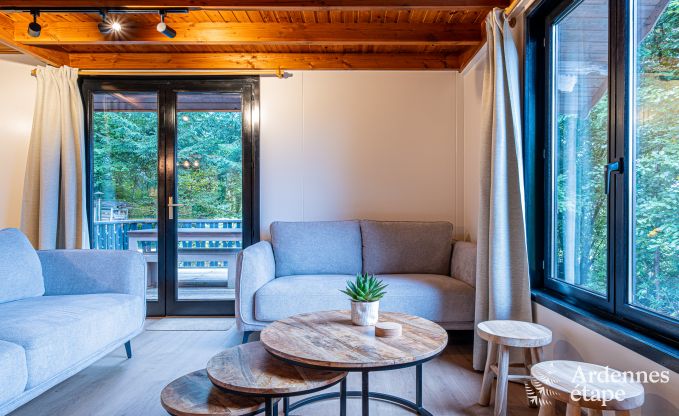 Chalet authentique pour 8 personnes  Bivre avec 4 chambres, poele  pellets, bain nordique, jardin priv et local  vlos