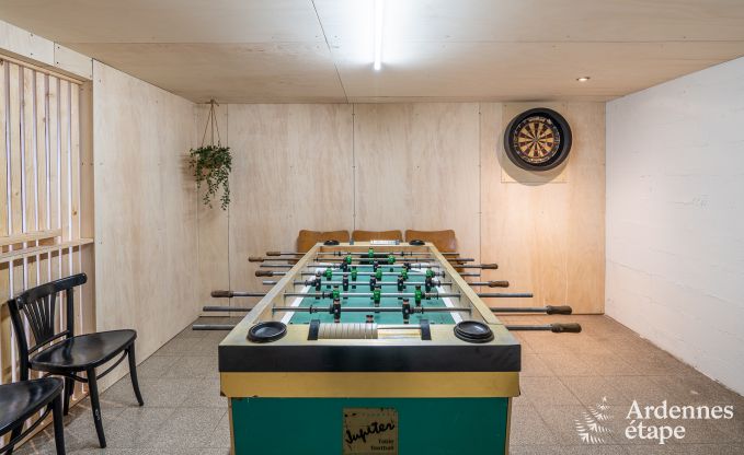 Chalet authentique pour 8 personnes  Bivre avec 4 chambres, poele  pellets, bain nordique, jardin priv et local  vlos