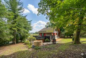 Chalet pour 8 personnes  Bivre, avec 4 chambres, poele  pellets, jardin, abri  vlos et baignoire spa en Ardenne