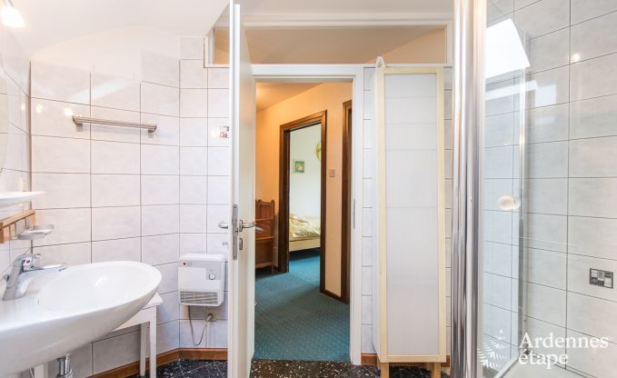 Maison de vacances  Bilstain pour 14 personnes en Ardenne