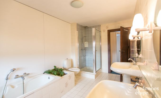 Maison de vacances  Bilstain pour 14 personnes en Ardenne