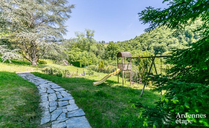 Maison de vacances � Bouillon pour 30/36 personnes en Ardenne