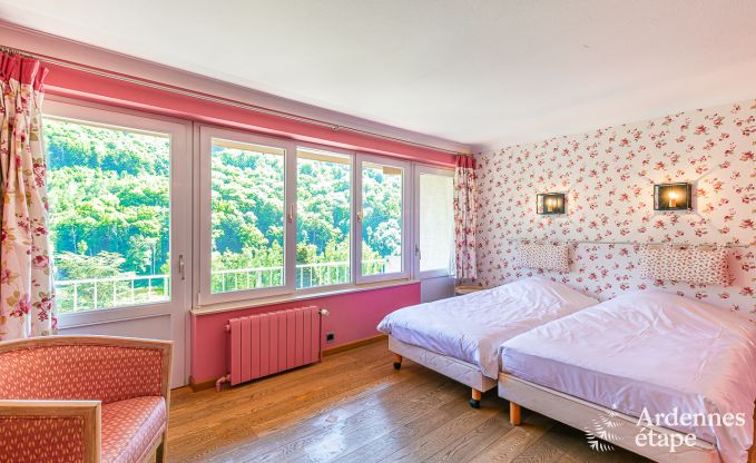 Maison de vacances � Bouillon pour 30/36 personnes en Ardenne