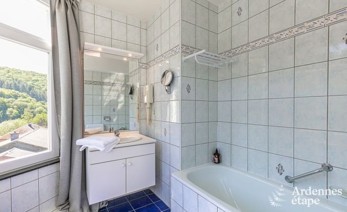 Maison de vacances � Bouillon pour 30/36 personnes en Ardenne