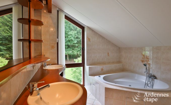 Maison de vacances � Bouillon pour 36/40 personnes en Ardenne