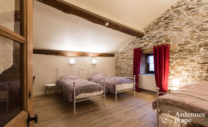 Maison de vacances � Bouillon pour 15 personnes en Ardenne
