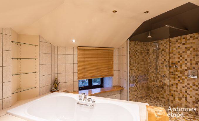 Maison de vacances � Bouillon pour 15 personnes en Ardenne