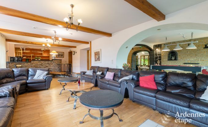Maison de vacances � Bouillon pour 30 personnes en Ardenne