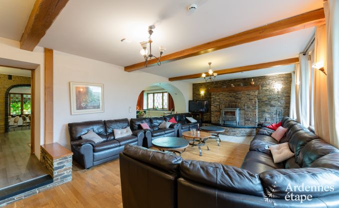 Maison de vacances � Bouillon pour 30 personnes en Ardenne