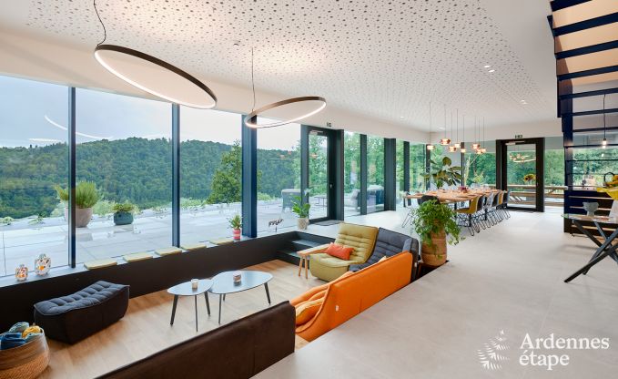 Villa de luxe pour 14 personnes  Poupehan avec 6 chambres et salles de bains, piscine intrieure et sauna