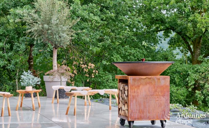 Villa de luxe pour 14 personnes  Poupehan avec 6 chambres et salles de bains, piscine intrieure et sauna