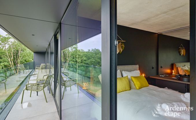 Villa de luxe pour 14 personnes  Poupehan avec 6 chambres et salles de bains, piscine intrieure et sauna