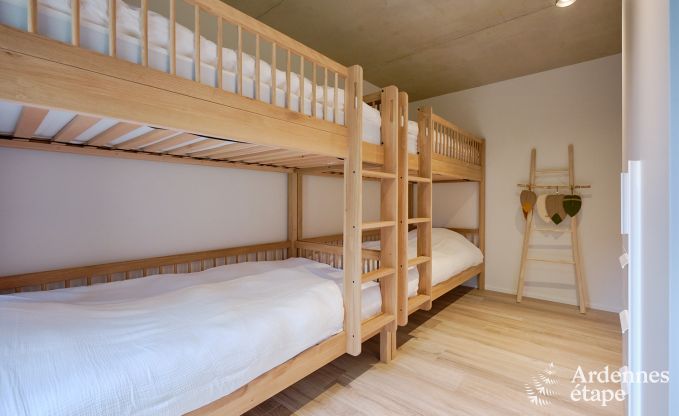 Villa de luxe pour 14 personnes  Poupehan avec 6 chambres et salles de bains, piscine intrieure et sauna