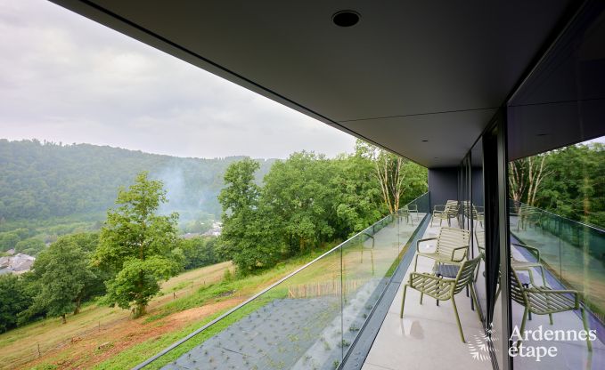 Villa de luxe pour 14 personnes  Poupehan avec 6 chambres et salles de bains, piscine intrieure et sauna