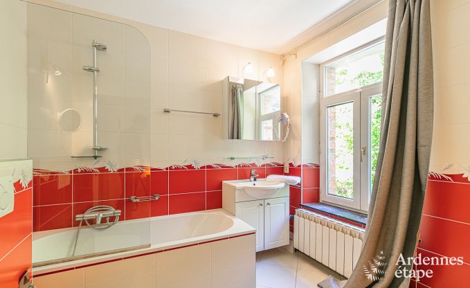 Maison de vacances � Bouillon pour 30/36 personnes en Ardenne